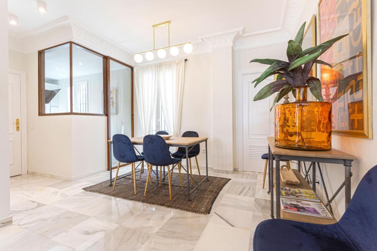 Genteel Home San Isidoro Sevilla Bagian luar foto